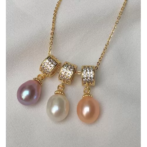 Collier doré perle d'eau douce et strass