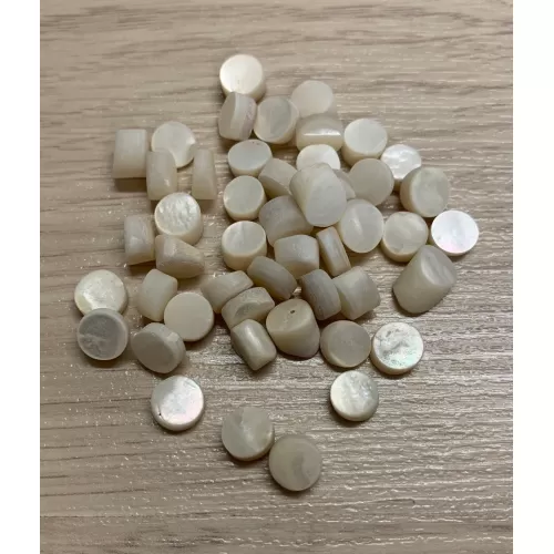 Minis pastilles de nacre blanches 7/8mm - 2mm sachet de 100grs