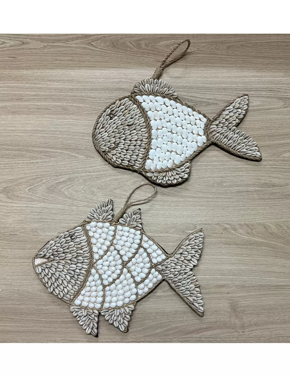 Lot de 2 Poissons coquillages à suspendre 33cm