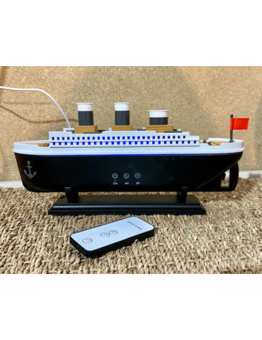 Bateau diffuseur 30cm avec huile essentielle & télécommande